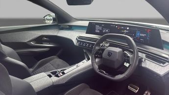 Peugeot 3008 73kWh GT SUV 5dr Electric Auto (210 ps)