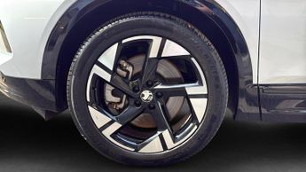 Vauxhall Grandland Electric 73kWh Ultimate SUV 5dr Electric Auto (213 ps)