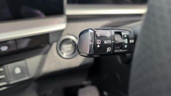 Vauxhall Grandland Electric 73kWh Ultimate SUV 5dr Electric Auto (213 ps)