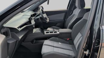 Vauxhall Grandland Electric 73kWh Ultimate SUV 5dr Electric Auto (213 ps)