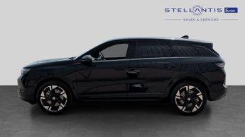 Vauxhall Grandland Electric 73kWh Ultimate SUV 5dr Electric Auto (213 ps)