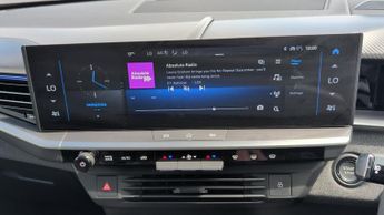 Vauxhall Grandland 1.2 Ultimate SUV 5dr Petrol Hybrid e-DCT Euro 6 (s/s) (145 ps)