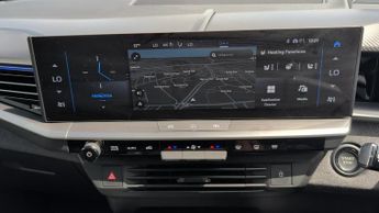 Vauxhall Grandland 1.2 Ultimate SUV 5dr Petrol Hybrid e-DCT Euro 6 (s/s) (145 ps)