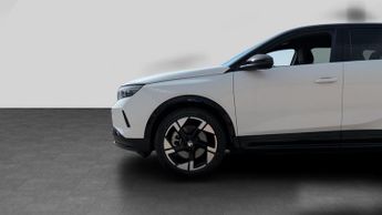 Vauxhall Grandland Electric 73kWh Ultimate SUV 5dr Electric Auto (213 ps)