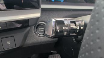 Vauxhall Grandland Electric 73kWh Ultimate SUV 5dr Electric Auto (213 ps)