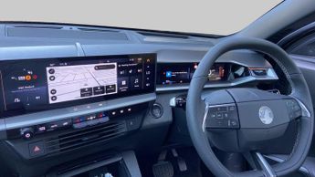 Vauxhall Grandland Electric 73kWh Ultimate SUV 5dr Electric Auto (213 ps)