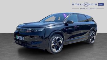 Vauxhall Grandland Electric 73kWh Ultimate SUV 5dr Electric Auto (213 ps)