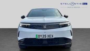 Vauxhall Grandland Electric 73kWh Ultimate SUV 5dr Electric Auto (213 ps)