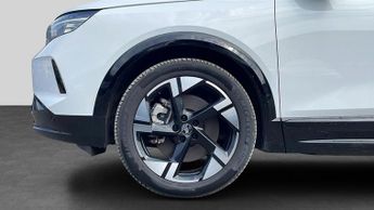 Vauxhall Grandland Electric 73kWh Ultimate SUV 5dr Electric Auto (213 ps)