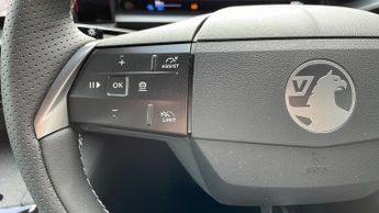 Vauxhall Grandland Electric 73kWh Ultimate SUV 5dr Electric Auto (213 ps)