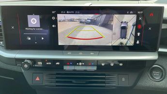 Vauxhall Grandland Electric 73kWh Ultimate SUV 5dr Electric Auto (213 ps)
