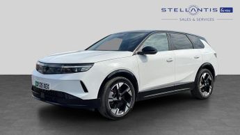 Vauxhall Grandland Electric 73kWh Ultimate SUV 5dr Electric Auto (213 ps)