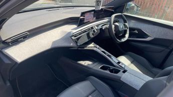 Peugeot 3008 73kWh GT SUV 5dr Electric Auto (210 ps)