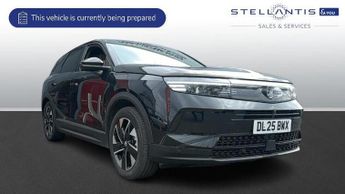 Vauxhall Grandland 1.2 Ultimate SUV 5dr Petrol Hybrid e-DCT Euro 6 (s/s) (136 ps)