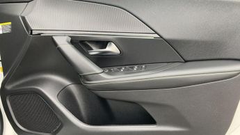 Peugeot 2008 50kWh GT SUV 5dr Electric Auto (7kW Charger) (136 ps)