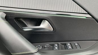 Peugeot 2008 50kWh GT SUV 5dr Electric Auto (7kW Charger) (136 ps)
