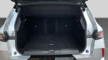 Vauxhall Grandland Electric 73kWh Ultimate SUV 5dr Electric Auto (213 ps)