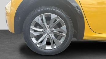 Peugeot 208 50kWh Allure Premium + Hatchback 5dr Electric Auto (7.4kW Charge