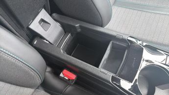 Peugeot 208 50kWh Allure Premium + Hatchback 5dr Electric Auto (7.4kW Charge