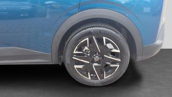 Peugeot 3008 SUV 1.2 GT SUV 5dr Petrol Hybrid e-DSC6 Euro 6 (s/s) (136 ps)