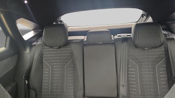Peugeot 3008 SUV 1.2 GT SUV 5dr Petrol Hybrid e-DSC6 Euro 6 (s/s) (136 ps)