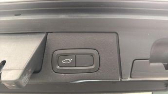 Volvo Xc60 2.0 T5 Momentum SUV 5dr Petrol Auto AWD Euro 6 (s/s) (250 ps)