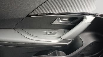 Peugeot 2008 50kWh GT SUV 5dr Electric Auto (136 ps)
