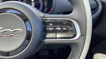 Fiat 500E 42kWh La Prima Hatchback 3dr Electric Auto (118 ps)