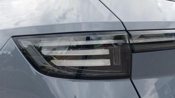 Vauxhall Grandland 1.2 Ultimate SUV 5dr Petrol Hybrid e-DCT Euro 6 (s/s) (145 ps)