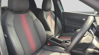 Alfa Romeo Junior 54kWh Elettrica Speciale SUV 5dr Electric Auto (156 ps)