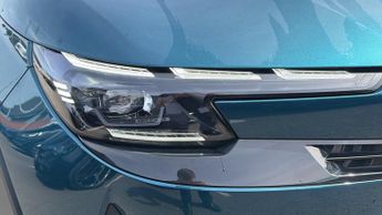 Alfa Romeo Junior 54kWh Elettrica Speciale SUV 5dr Electric Auto (156 ps)