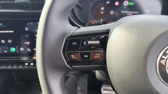 Alfa Romeo Junior 54kWh Elettrica Veloce SUV 5dr Electric Auto (280 ps)