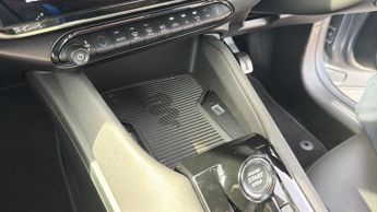 Alfa Romeo Junior 54kWh Elettrica Veloce SUV 5dr Electric Auto (280 ps)