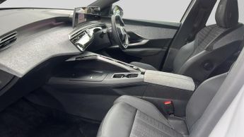 Peugeot 3008 SUV 1.2 GT SUV 5dr Petrol Hybrid e-DSC6 Euro 6 (s/s) (136 ps)