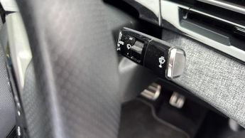 Peugeot 3008 73kWh GT SUV 5dr Electric Auto (210 ps)