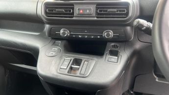 Peugeot Partner 800 52kWh Professional Standard Panel Van 5dr Electric Auto SWB 