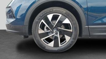 Vauxhall Grandland 1.2 Ultimate SUV 5dr Petrol Hybrid e-DCT Euro 6 (s/s) (145 ps)