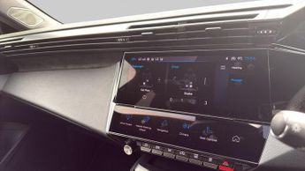 Peugeot 308 54kWh GT Hatchback 5dr Electric Auto (156 ps)