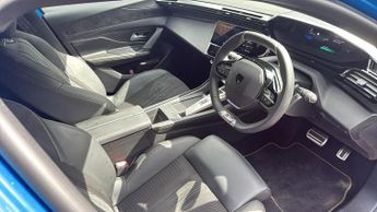 Peugeot 308 54kWh GT Hatchback 5dr Electric Auto (156 ps)
