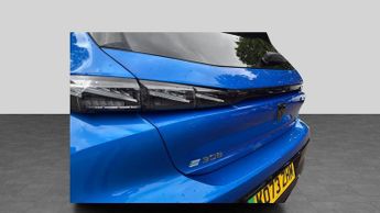 Peugeot 308 54kWh GT Hatchback 5dr Electric Auto (156 ps)