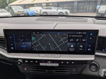 Vauxhall Grandland Electric 73kWh Ultimate SUV 5dr Electric Auto (213 ps)