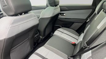 Vauxhall Grandland Electric 73kWh Ultimate SUV 5dr Electric Auto (213 ps)