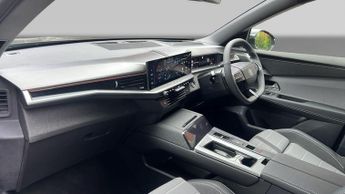Vauxhall Grandland Electric 73kWh Ultimate SUV 5dr Electric Auto (213 ps)