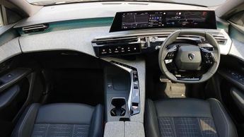 Peugeot 3008 73kWh GT SUV 5dr Electric Auto (210 ps)