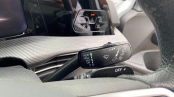 Volkswagen Golf 1.5 eTSI MHEV R-Line Hatchback 5dr Petrol Hybrid DSG Euro 6 (s/s