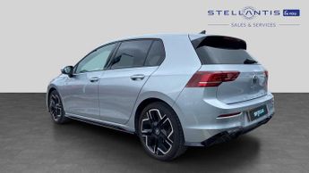 Volkswagen Golf 1.5 eTSI MHEV R-Line Hatchback 5dr Petrol Hybrid DSG Euro 6 (s/s
