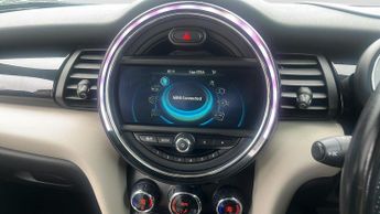 Mini Hatch 2.0 Cooper S Hatchback 3dr Petrol Auto Euro 6 (s/s) (192 ps)