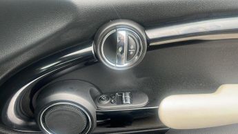 Mini Hatch 2.0 Cooper S Hatchback 3dr Petrol Auto Euro 6 (s/s) (192 ps)