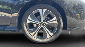 Nissan Leaf 40kWh Tekna Hatchback 5dr Electric Auto (150 ps)