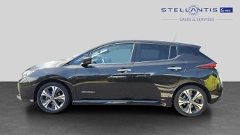 Nissan Leaf 40kWh Tekna Hatchback 5dr Electric Auto (150 ps)